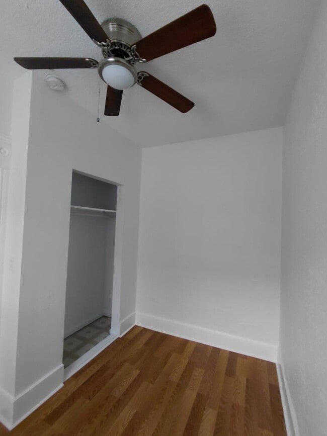 Photo - 1018 W 32nd Pl Unit 2nd floor front