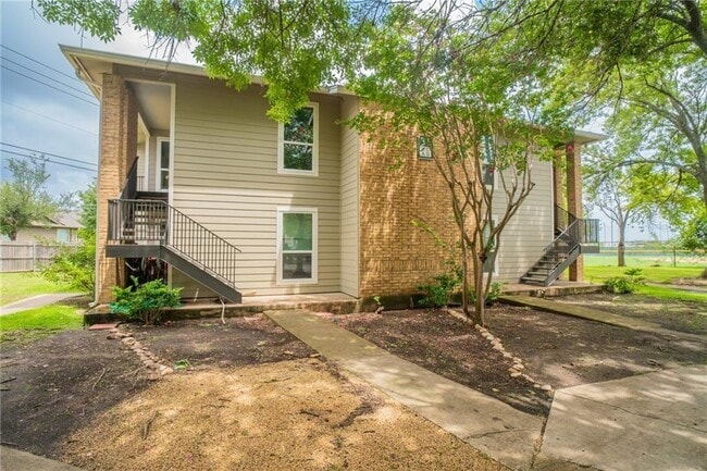 Building Photo - 10616 Mellow Meadow Dr Unit 31B