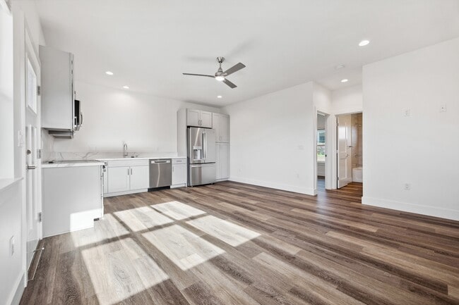 Building Photo - 18 Ohana St