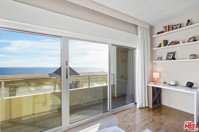 Photo - 18065 Coastline Dr Unit 2