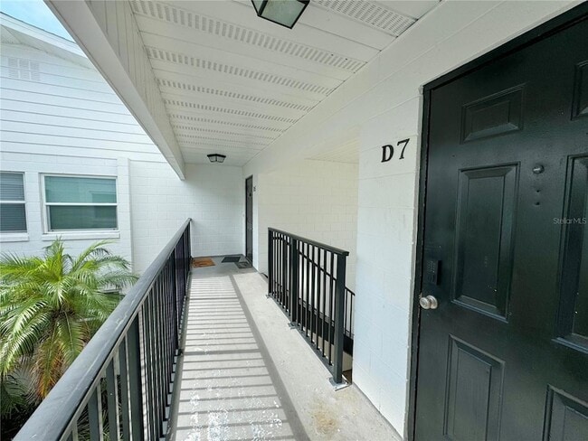 Photo - 1550 11th St NE Unit D7