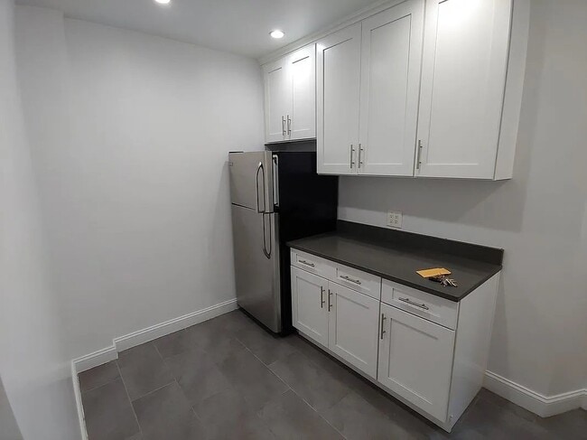 48-35 43rd St Unit 5B