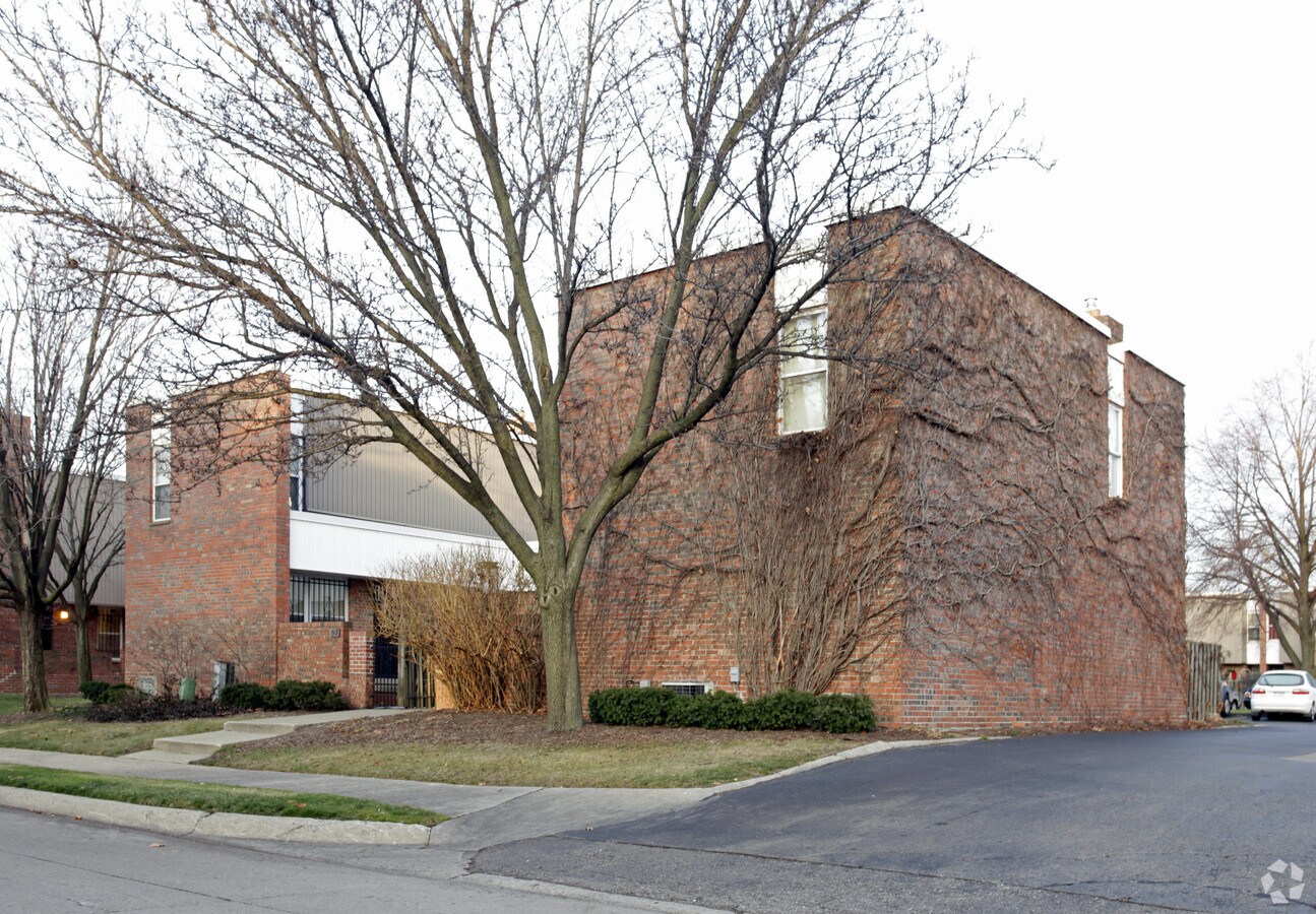 Photo - Hyde Park Co-Op Apartments