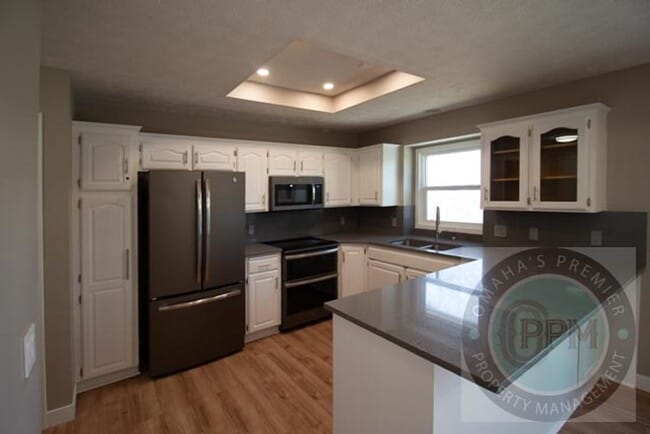 Building Photo - Move in Special $800.00 off Deposit!!! 4 Bed Ranch House in Millard School District