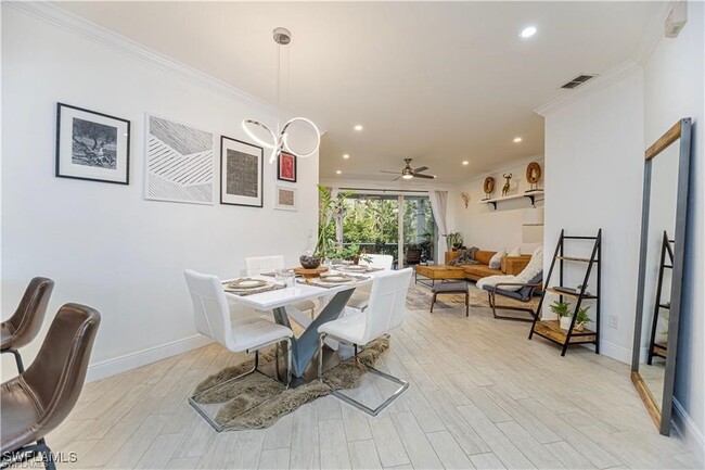 Building Photo - 3735 Fieldstone Blvd Unit 9