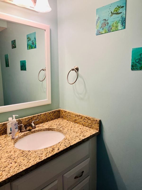 Photo - 733 Tilden Pl