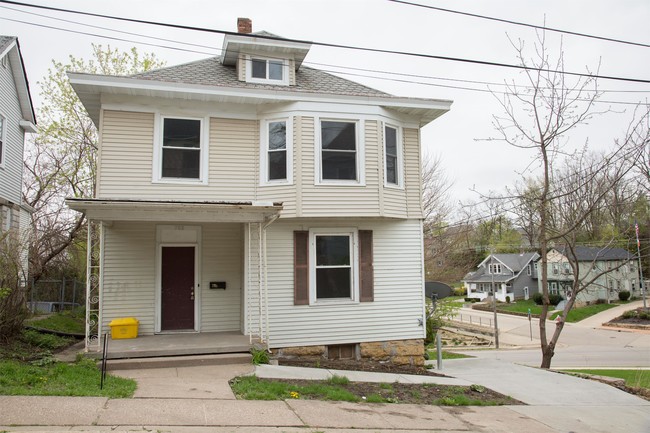 Photo - 702 Caledonia Pl House