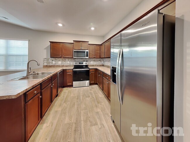 Photo - 1250 Aurora Glen Dr