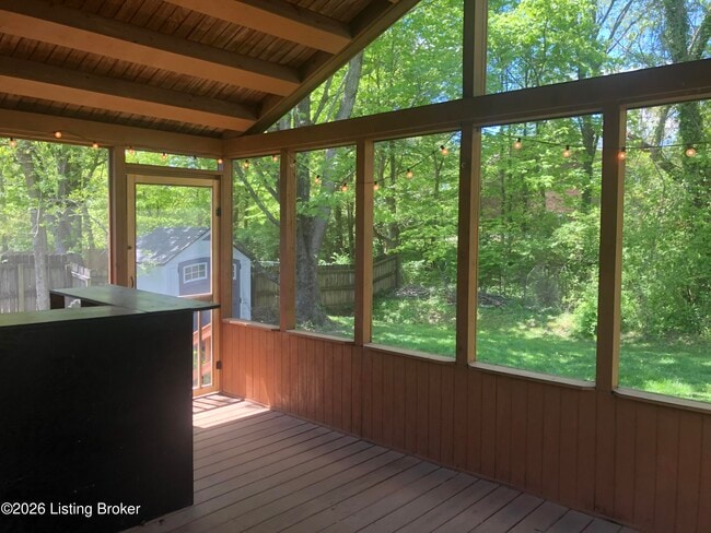 Photo - 6811 Cedarwood Dr