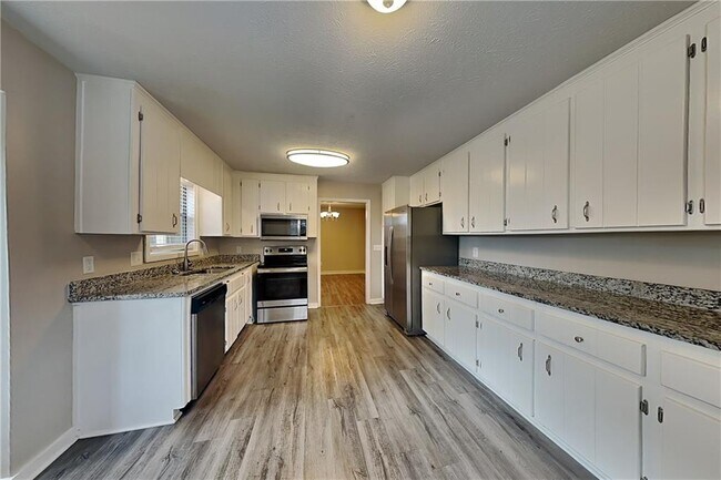 Photo - 3932 Fairington Dr