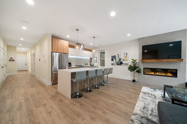 Photo - 2110 W Washington Blvd Unidad ID1261733P