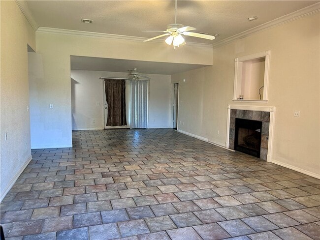 Photo - 887 Palisades Ave