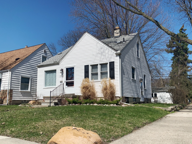 Photo - 1925 Harwood Ave House