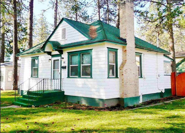 Building Photo - 124 N 4th St Rental
