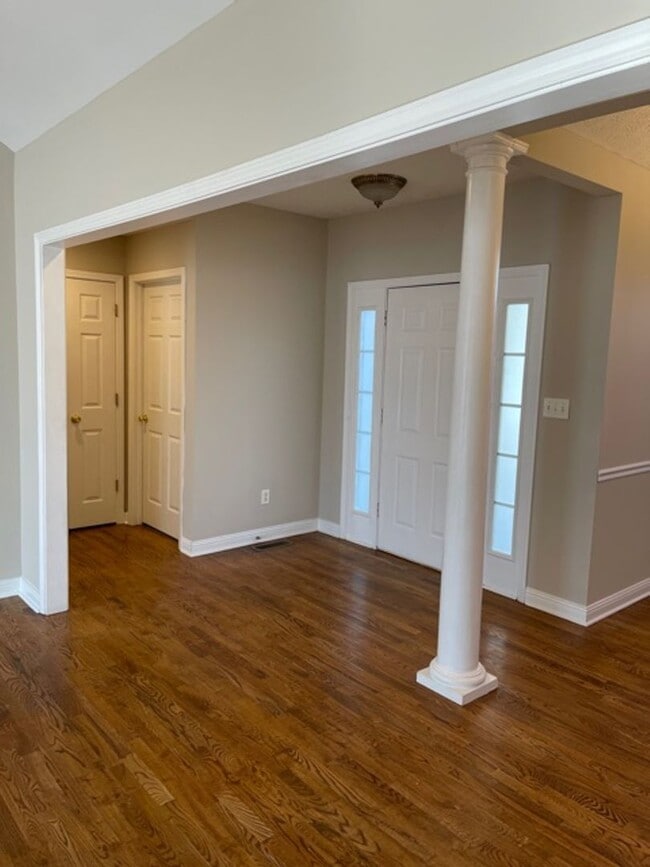 Photo - 921 Corydalis Ct