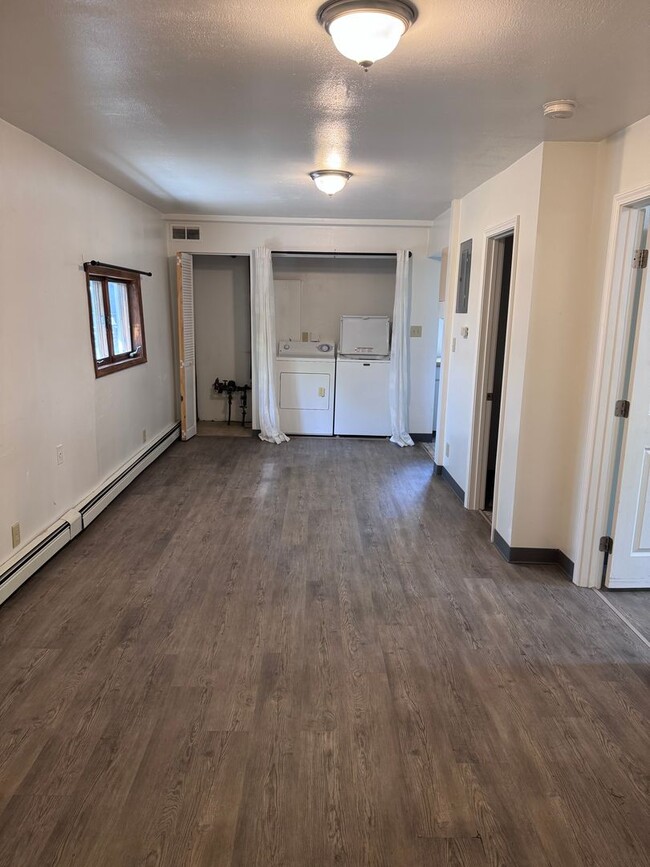 Photo - 2021 Blueberry St Unit 2