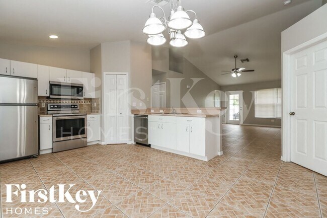 Photo - 1302 SW 35th St