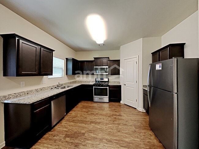 Photo - 4043 Clay Ct SE