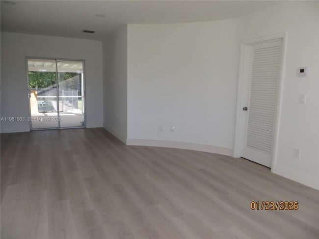 Photo - 7435 SW 22nd St