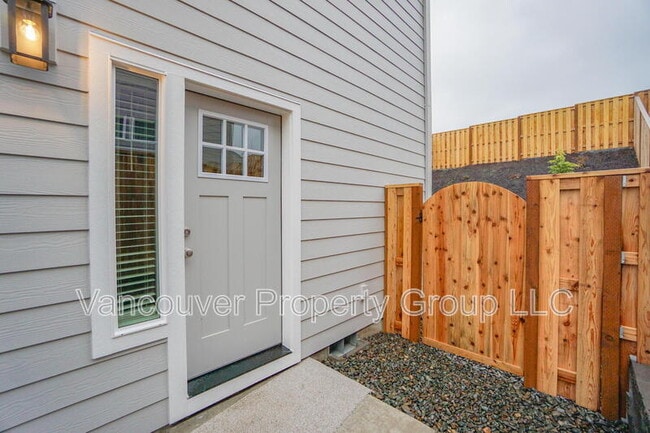 Photo - 2215 E Badger Wy