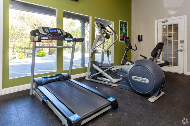 Interior Photo - Cross Creek Apartments