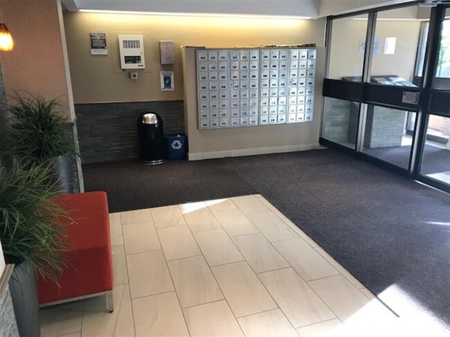 Photo - Merivale Manor