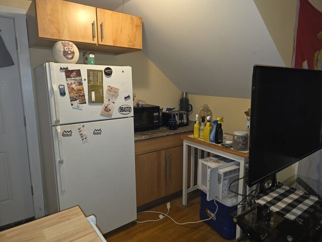 Building Photo - 23 Eddy St Unit 3rd fl.