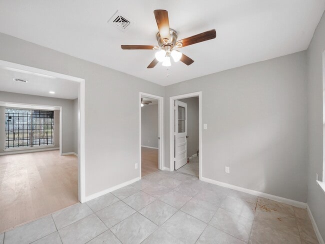 Photo - 9347 Clearway Dr