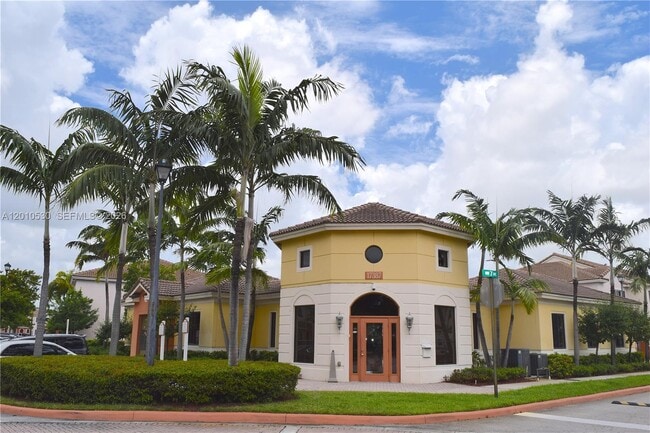 Photo - 17347 NW 7th Ave