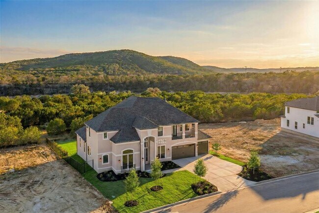 Photo - 2660 Novara Trl