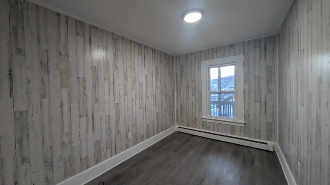 Photo - 250 Madison Ave Unit Apt 3