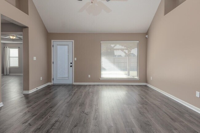 Photo - 12387 Bevan Dr