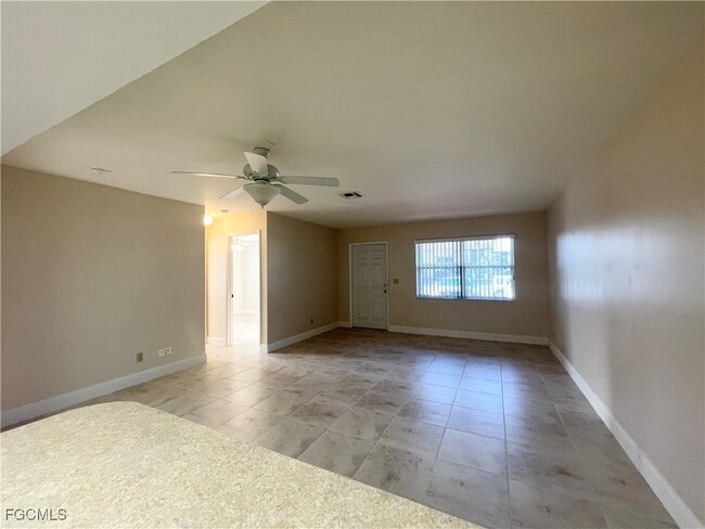 Building Photo - 615 SE 14th Terrace Rental
