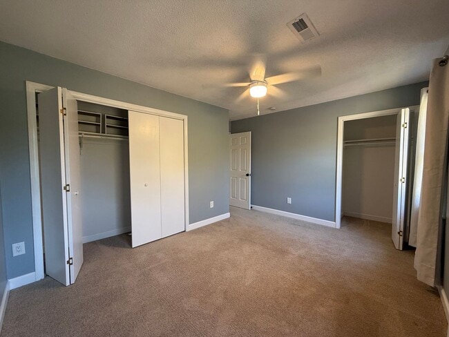 Photo - 2 Bedroom 1.5 Bath Townhome located in Gre...