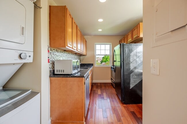 Photo - 3868 9th St SE Unit 302