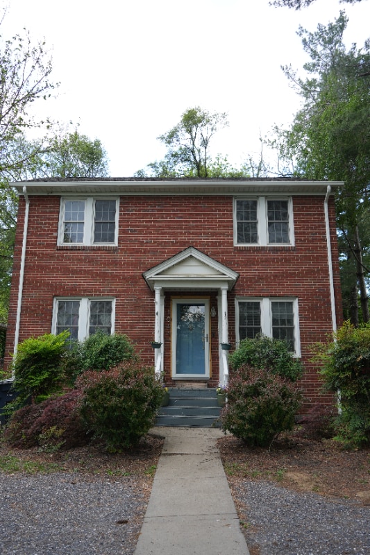 Photo - 1044 N Main St House