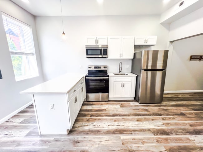 Building Photo - 2023 McCulloh St Rental