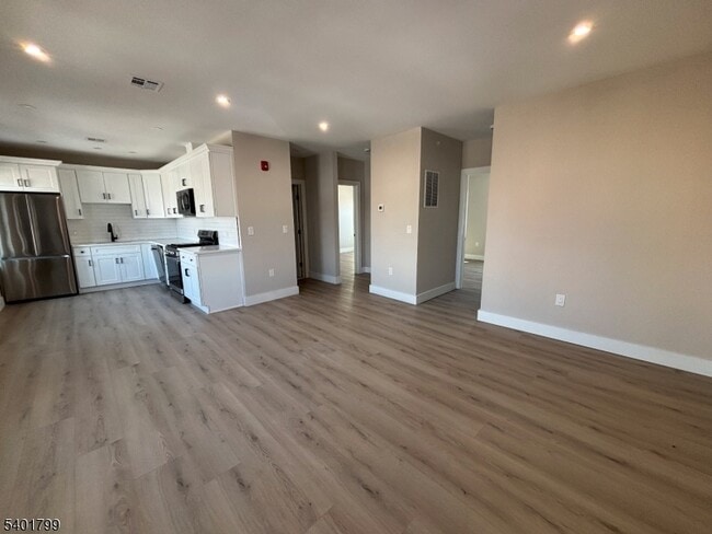 Photo - 136 Elm St Unidad 603