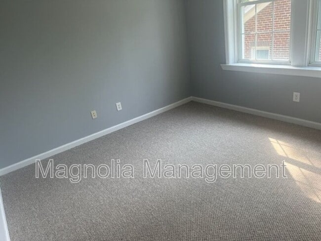 Photo - 215 W Young Ave Unit Apt. 6