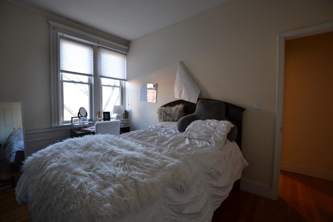 Photo - 60 Egmont St Unit 3