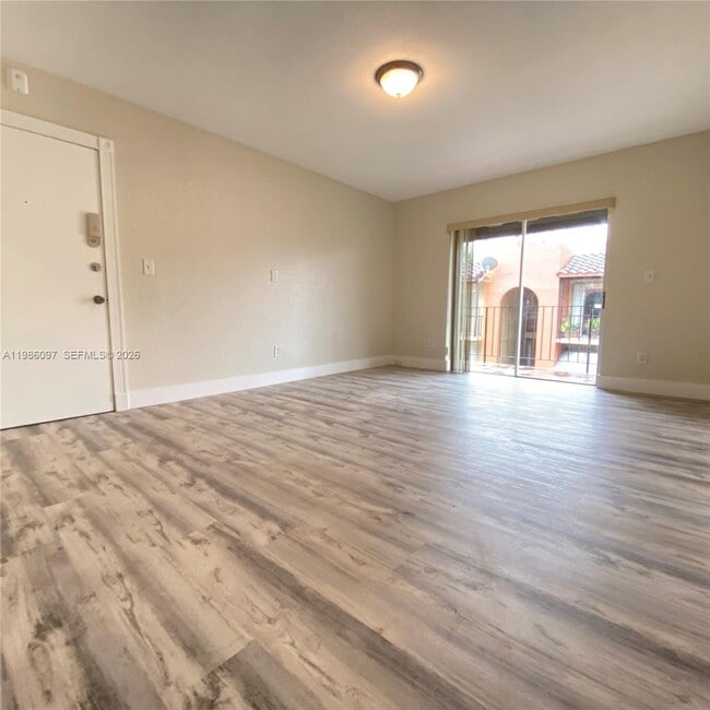 Photo - 10794 N Kendall Dr Unit B10