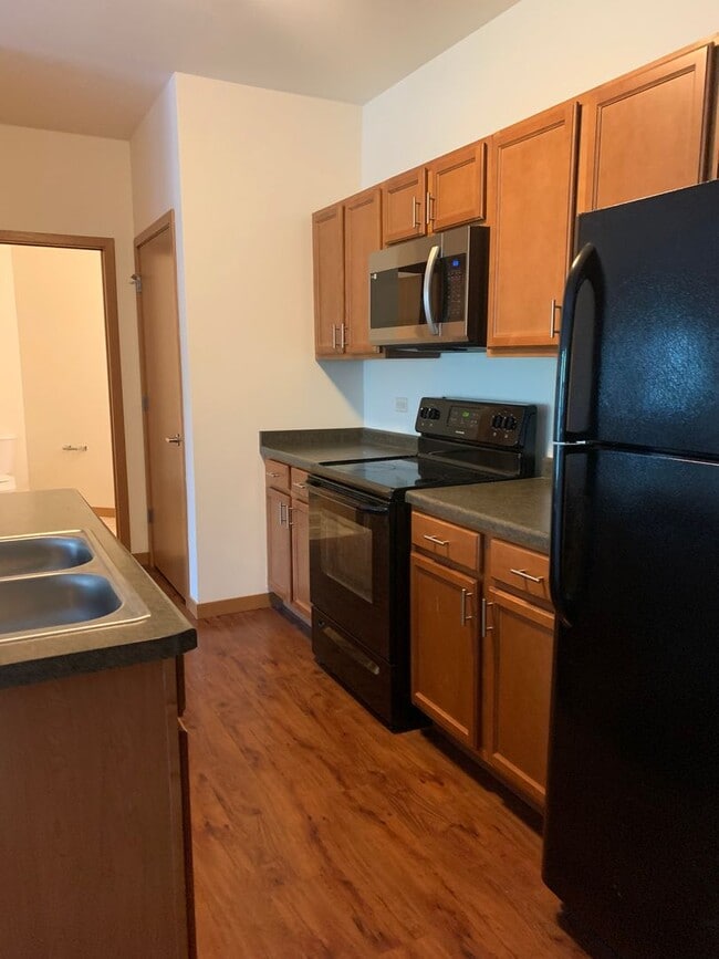 Photo - One bed, one bath upper with attached garage Unit 1807-205