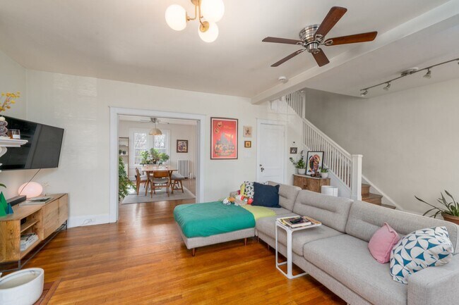 Photo - Oakenshawe 5-Bedroom, 2-Bathroom Home Close to Johns Hopkins