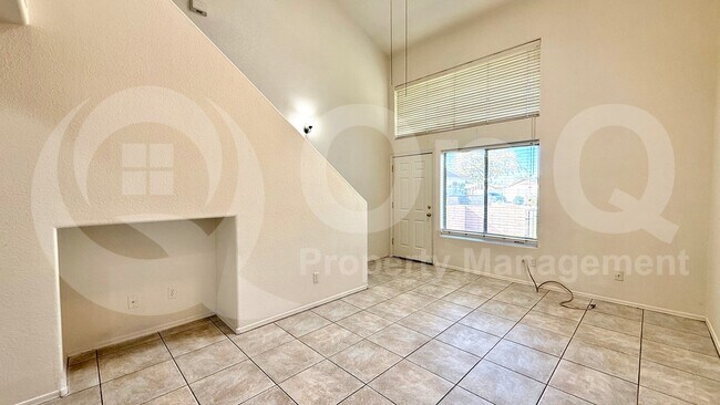 Photo - 2201 N Comanche Dr