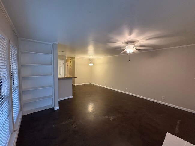 Photo - Townhouse available in Great North Austin ...