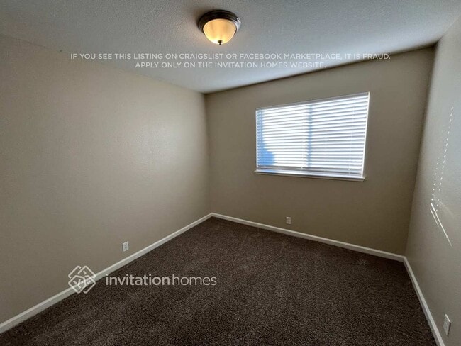 Photo - 529 Oakborough Ave