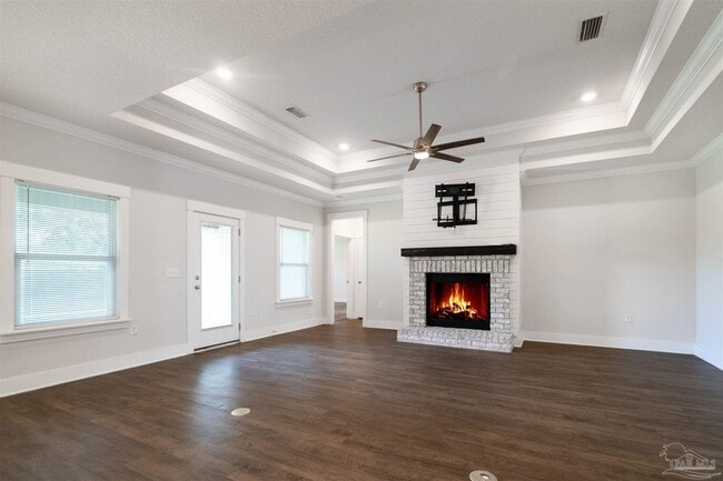 Photo - 5004 Wheeler Way