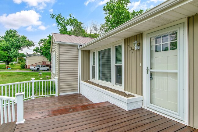 Photo - 3 Bed/2 Bath. Pet Friendly. Large Yard. No Security Deposit