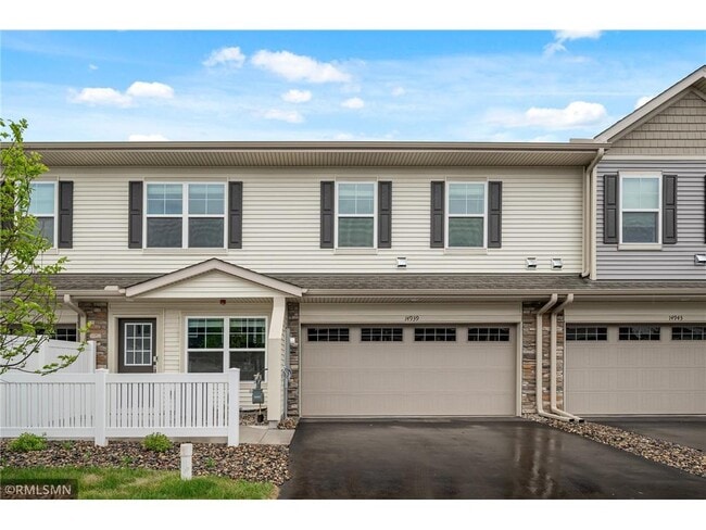 Photo - 14939 Adare Wy Townhome
