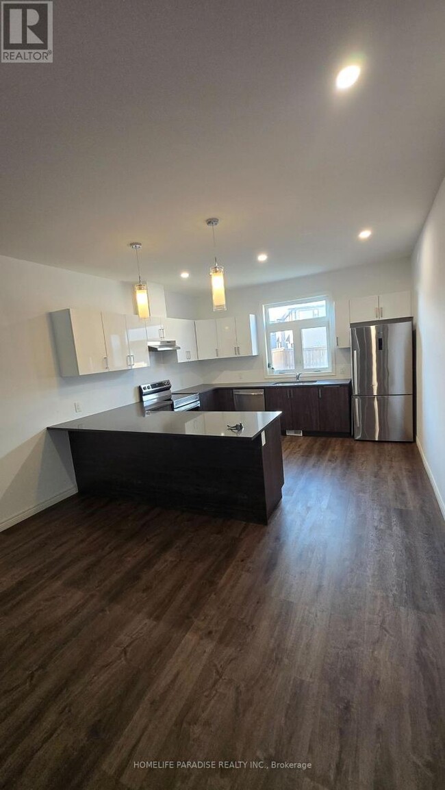 Photo - 125 Summersides Blvd